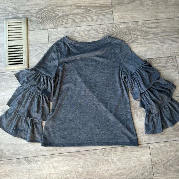 Banana Republic  Tiered Ruffle Long Sleeves Stretch Blouse - Picture 12 of 14